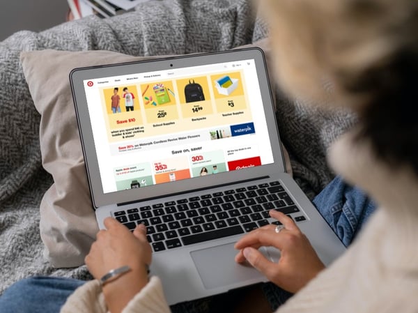 smartmockups_l6l7otum